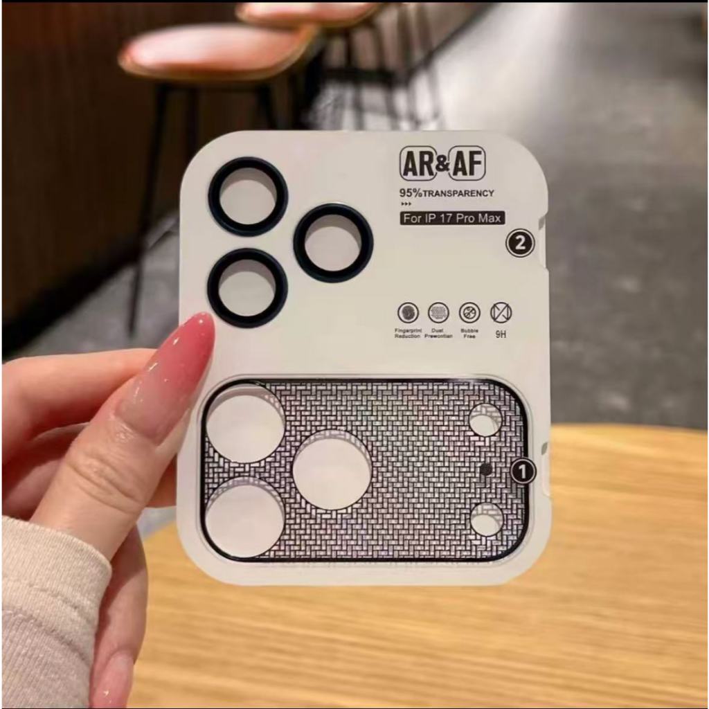 Kính bảo vệ camera iPhone 17 Pro / 17 Pro Max kiểu dán một khối với công cụ định vị, AR chống phản chiếu, AF chống vân tay, kính cường độ 9H bảo vệ toàn diện, không cấn ốp lưng, không chói, không ảnh hưởng lấy nét và chất lượng ảnh