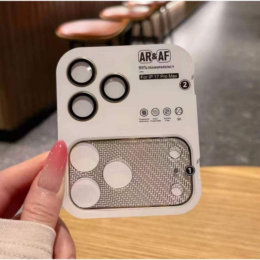 Kính bảo vệ camera iPhone 17 Pro / 17 Pro Max kiểu dán một khối với công cụ định vị, AR chống phản chiếu, AF chống vân tay, kính cường độ 9H bảo vệ toàn diện, không cấn ốp lưng, không chói, không ảnh hưởng lấy nét và chất lượng ảnh