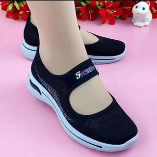 Cũ Bắc Kinh Giày Vải Nữ Mẹ Thoáng Khí Chống Trơn Trượt Đế Mềm Thoải Mái Bay Đan Giày Lười Người Cao Tuổi Trung Niên Giày Đi Bộ