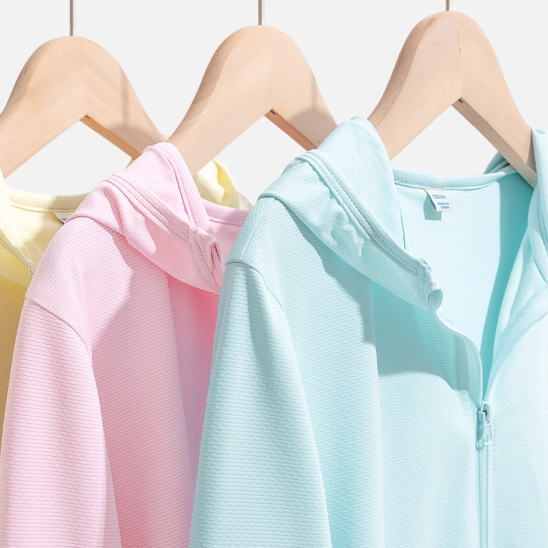 W.G.Q Quần áo chống nắng cho bé trai，Thiết kế Cardigan có mũ trùm đầu in hình gấu，thoáng khí nhẹ có chức năng chống nắng UPF 50 +