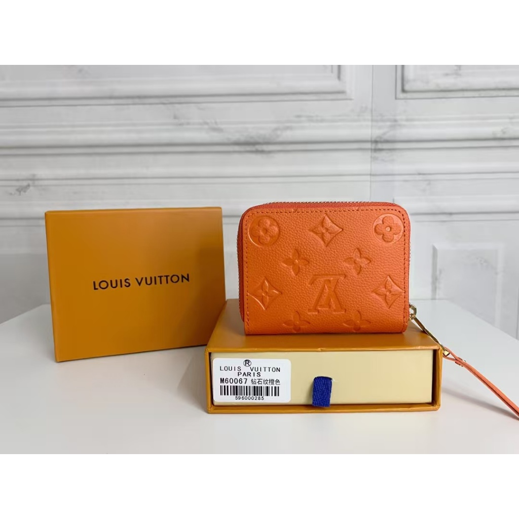 Chuẩn bị giao hàng đồ du lịch mới, vali, phụ kiện du lịch, túi đựng đồ du lịch 60067, 11 / 8 / 1