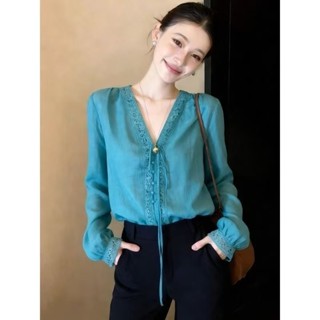 Áo sơ mi dài tay thêu ren cổ chữ V phong cách Hàn Quốc