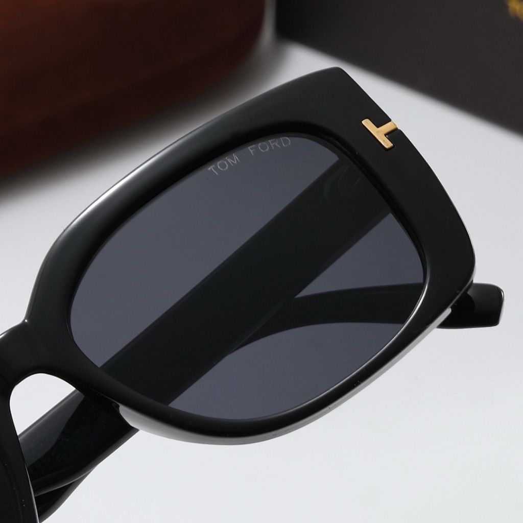 Thời trang mới kính râm unisex Retro với gọng lớn, phù hợp phong cách đường phố
