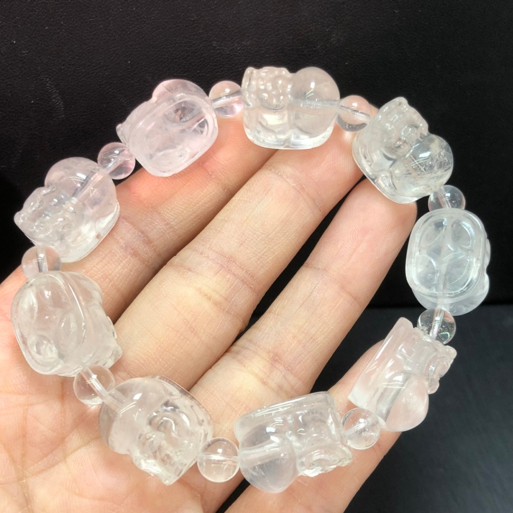 Vòng Tay Sữa Trắng Pha Lê Pixu - Sáng Loáng Từ Sữa Tự Nhiên, Mang Lại May Mắn Cho Bạn