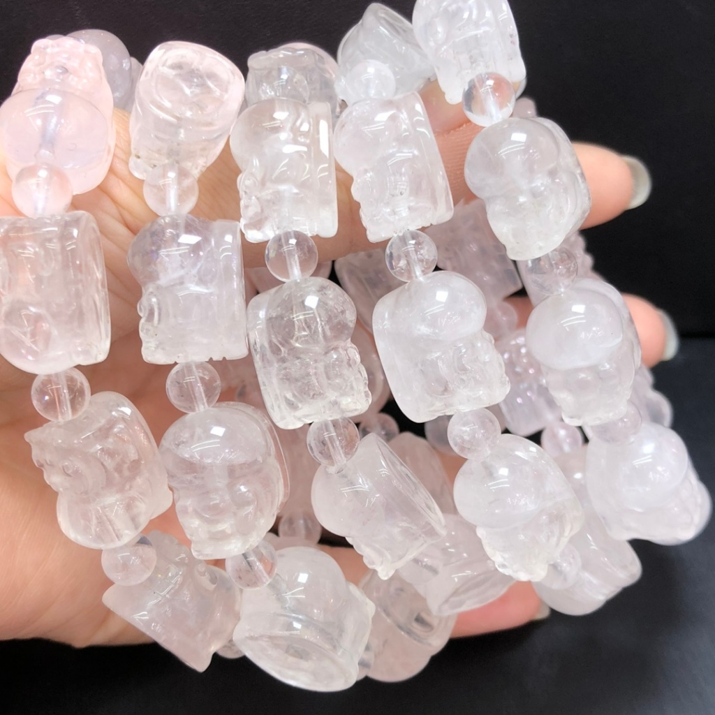 Vòng Tay Sữa Trắng Pha Lê Pixu - Sáng Loáng Từ Sữa Tự Nhiên, Mang Lại May Mắn Cho Bạn
