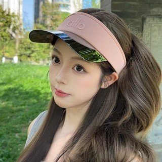 Mũ thời trang có họa tiết thêu chữ allo, phù hợp cho người lớn mặc mùa hè