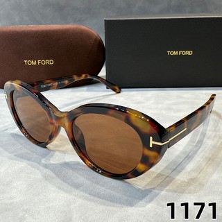 Kính râm da báo hình bầu dục thời trang, thiết kế Ý, chống UV400, lý tưởng cho cả lái xe và đi phố.