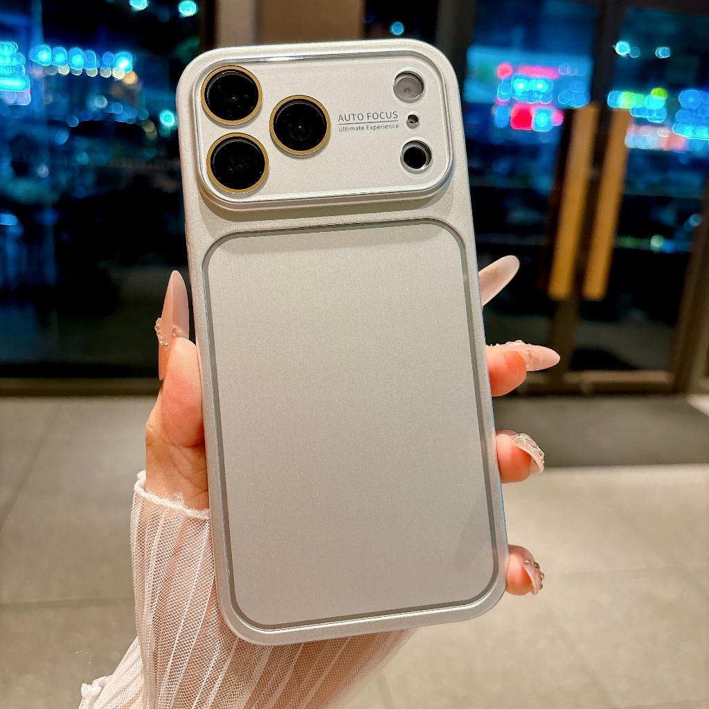 IPhone 17 Pro Max Cửa sổ lớn viền bạc và họa tiết hoàn thiện chải Vỏ điện thoại chất liệu Acrylic
