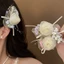 Kẹp tóc voan hoa hồng pastel, phù hợp cho phù dâu cưới