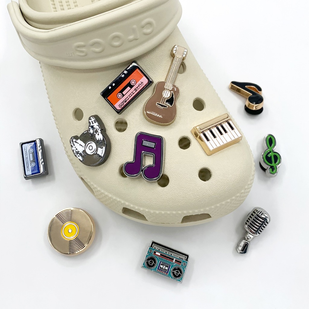 11 Chiếc DIY Tắc Sandal Giày Quyến Rũ Vàng Ngộ nghĩnh Bạc Âm Nhạc Đàn Guitar 3D Nút Lỗ Giày Trang Trí Phụ Kiện Bộ Quà Tặng