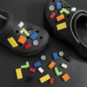 Unisex Tắc Sandal Giày DIY Quyến Rũ Phong Cách Dễ Thương Macaron Khối Mặt Dây Chuyền Nút Lỗ Giày Trang Trí Bộ Phụ Kiện Quà Tặng