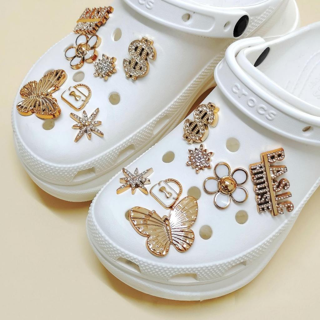 Phụ Nữ Bé Gái Tắc Sandal Giày DIY Quyến Rũ Phong Cách Thời Trang Bướm Vàng Mặt Dây Chuyền Nút Lỗ Giày Trang Trí Bộ Phụ Kiện Quà Tặng