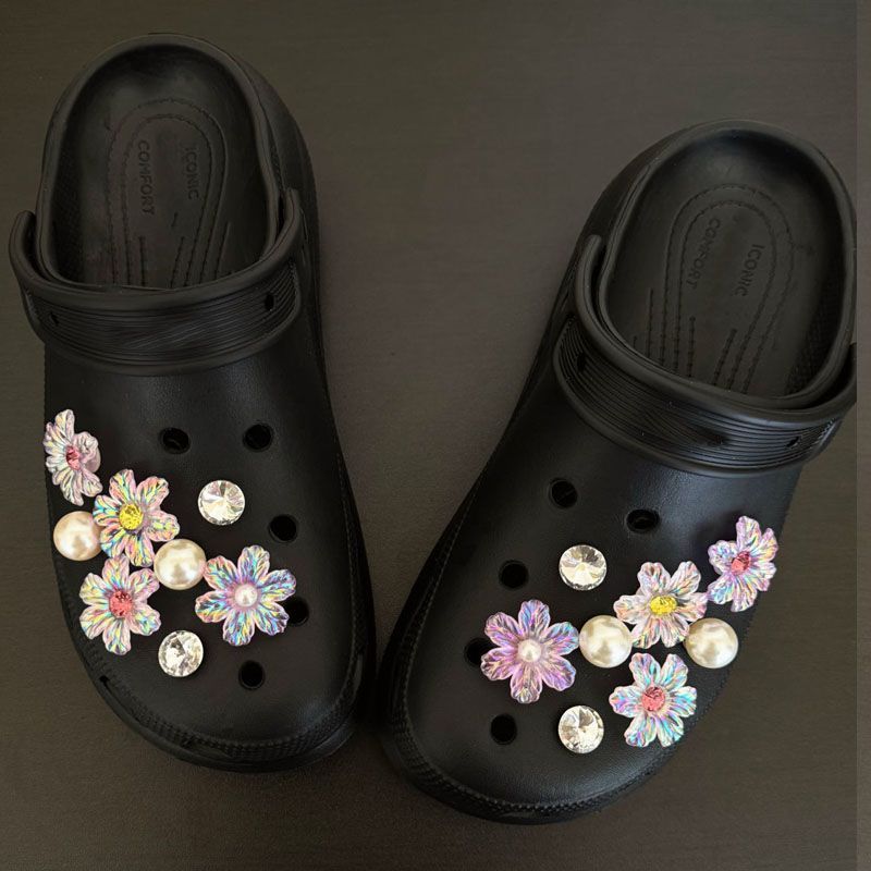 Phụ Nữ Bé Gái Tắc Sandal Giày DIY Quyến Rũ Phong Cách Cổ Tích Nhiều Màu Sắc Hoa Mặt Dây Chuyền Nút Lỗ Giày Trang Trí Bộ Phụ Kiện Quà Tặng