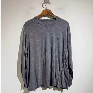 Áo thun dài tay màu xám Unisex, Logo Mini hình mặt cười cổ điển, Lớp đế viền không đều xếp nếp