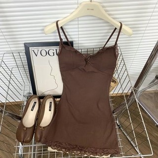Váy ngủ yếm ren hoa ôm body, thoải mái mặc ở nhà