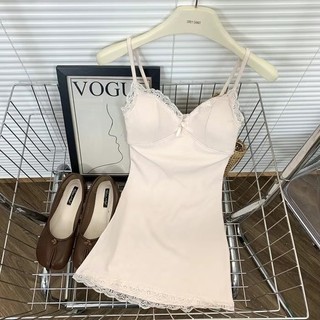 Váy ngủ yếm ren hoa ôm body, thoải mái mặc ở nhà