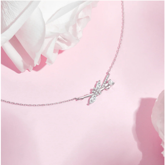 🌹Star's Pick🌹FANCIME“Rose Lovers” Dây chuyền bạc Sterling hình trái tim hoa hồng thắt nút-Vòng cổ nam Vòng cổ nữ -Dây chuyền bạc nữ Charm-Xương đòn tối giản-Mặt dây chuyền-Sinh nhật-Ngày lễ-Kỷ niệm-Đám cưới-Tụ họp-Hẹn hò-Quà tặng cho cô ấy-Cho bản thân