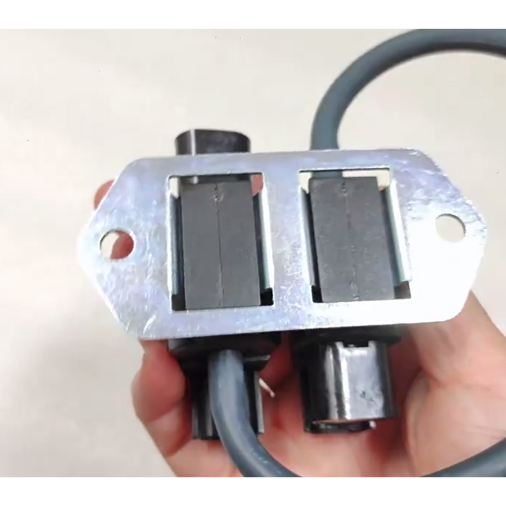 Thích hợp cho Mitsubishi Pajero V73 V77 V93 V98 V33 V43 Bánh Trước Van Điện Từ Động Bốn Bánh Van Điện Từ