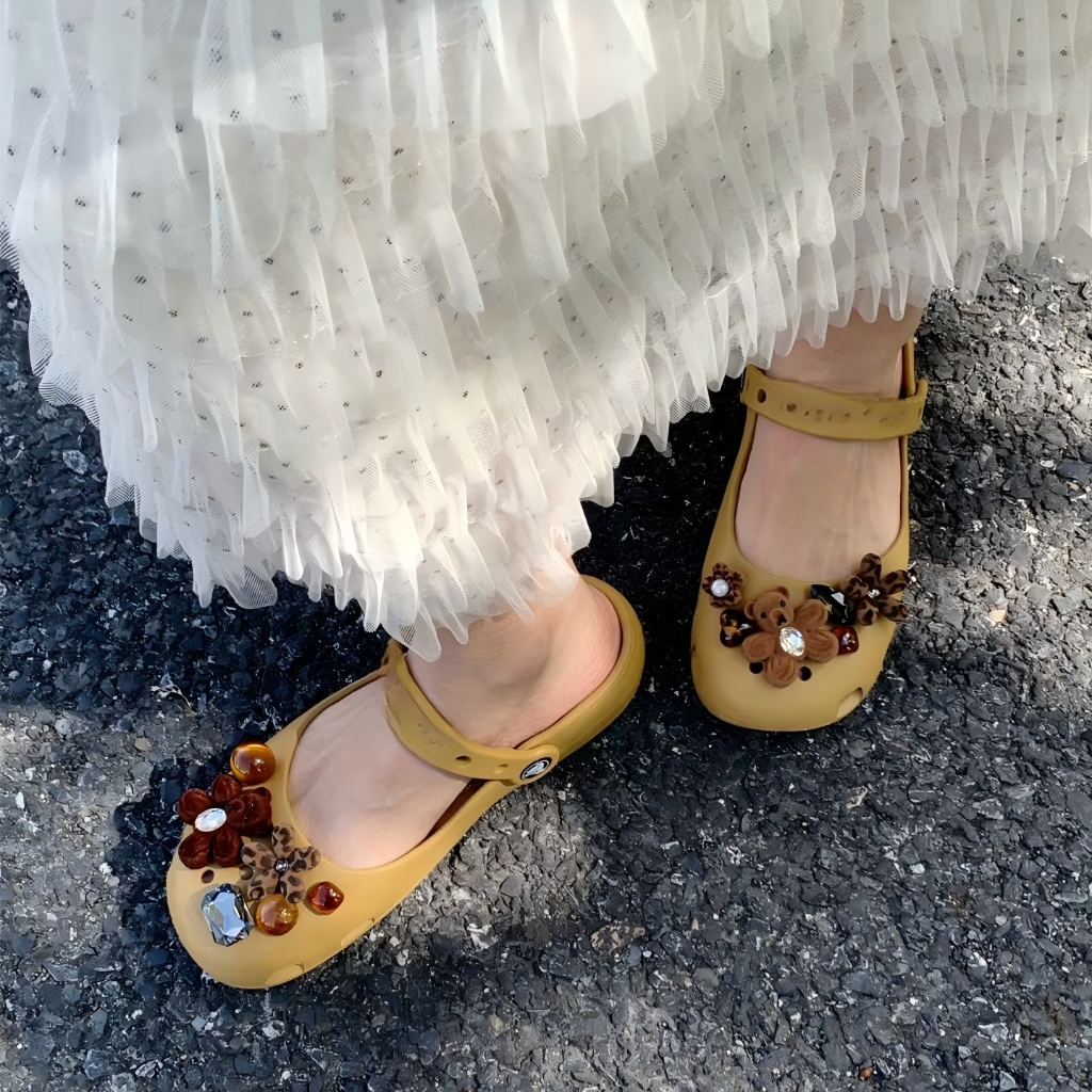 Phụ Nữ Bé Gái Tắc Sandal Giày DIY Quyến Rũ Phong Cách Dễ Thương Da Báo In Hoa Mặt Dây Chuyền Nút Lỗ Giày Trang Trí Bộ Phụ Kiện Quà Tặng