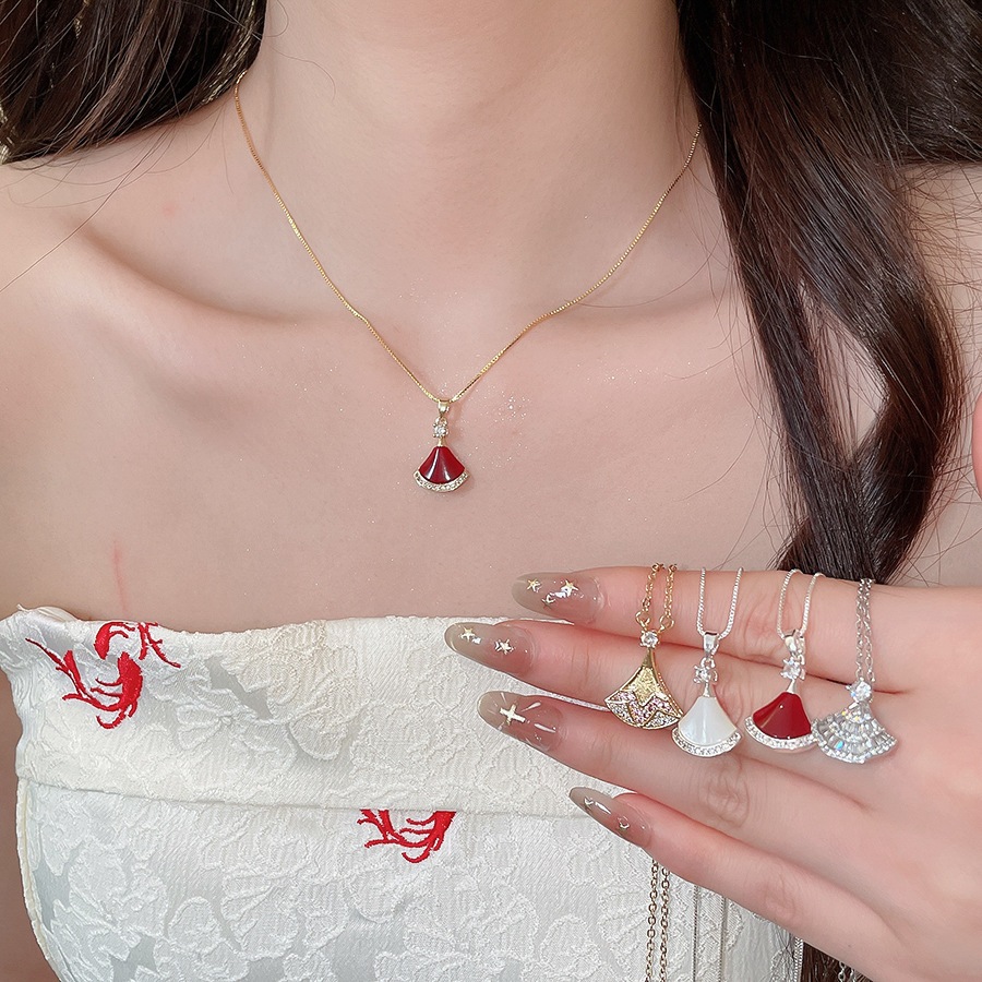 Vòng cổ mặt dây chuyền hình quạt, Vòng cổ quyến rũ váy tinh tế với tông màu Cubic Zirconia, Phong cách sang trọng dành cho nữ