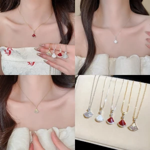 Vòng cổ mặt dây chuyền hình quạt, Vòng cổ quyến rũ váy tinh tế với tông màu Cubic Zirconia, Phong cách sang trọng dành cho nữ