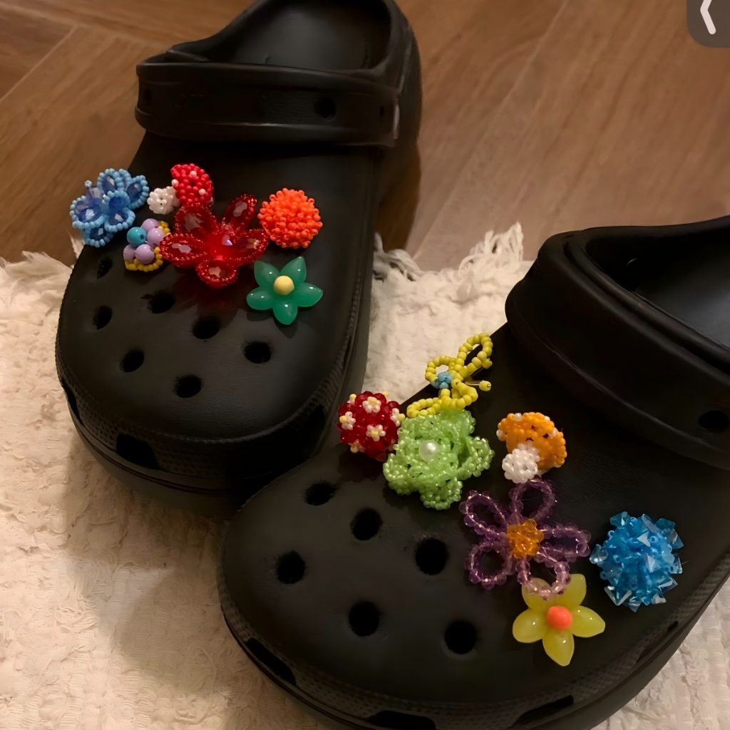 Phụ Nữ Bé Gái Tắc Sandal Giày DIY Quyến Rũ Phong Cách Dễ Thương Nhiều Màu Sắc Nấm Mặt Dây Chuyền Hoa Nút Lỗ Giày Trang Trí Bộ Phụ Kiện Quà Tặng
