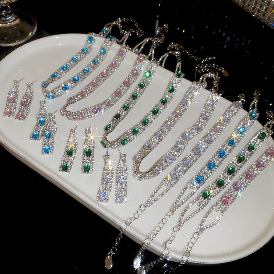 Bộ trang sức 3 mảnh Cubic Zirconia lát đầy đủ tông màu bạc, Vòng cổ Choker, Bông tai thả & Vòng tay Tennis, Bộ tuyên bố sang trọng dành cho nữ