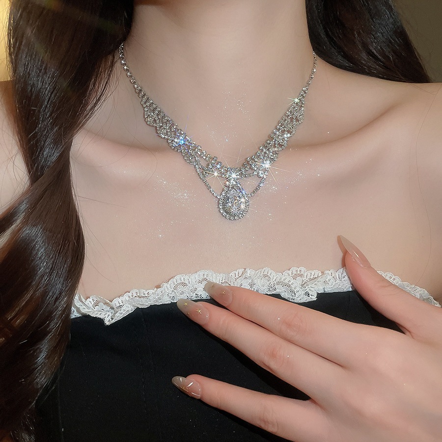 Bộ đồ trang sức 2 mảnh hình giọt nước màu xanh lam màu bạc, Vòng cổ Choker hình chữ V lấy cảm hứng từ ren & Bông tai thả phù hợp cho nữ