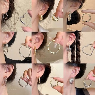 Bông Tai Vòng Tròn Kim Loại Cao Cấp Nữ 2026 Phong Cách Mới Nhẹ Sang Trọng Niche Thiết Kế Tính Khí Bông Tai Phóng Đại