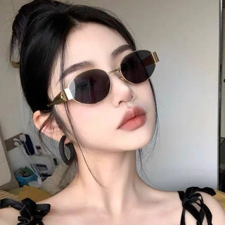 Kính râm gọng vàng cổ điển hiện đại dành cho nữ 2026 Phong cách mới Thời trang Phong cách tiền cũ Cao cấp Phong cách Hồng Kông Kính râm hình lõm