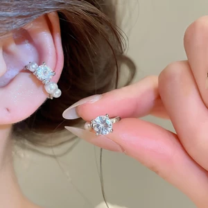 Bộ vòng bít tai tông màu bạc với ngọc trai & Cubic Zirconia, Bông tai không cần xỏ khuyên có thể xếp chồng lên nhau, Vòng bít tai tinh tế tối giản dành cho nữ