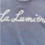 Unisex Tối Giản “La Lumière ” In Chữ Áo Thun Tay Ngắn Giặt Hải Quân