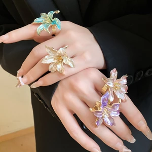Nhẫn tuyên bố hoa huệ có thể điều chỉnh tông màu vàng, Nhẫn hoa chuyển màu nhiều màu dành cho nữ