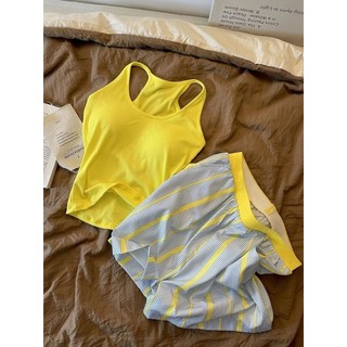 Bộ đồ ngủ vest đệm màu vàng dành cho nữ quần short sọc tại nhà