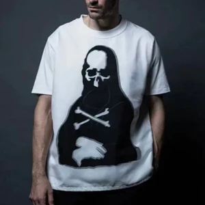 Áo thun ngắn tay in hình cổ điển quá khổ Unisex