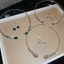 Bộ trang sức kim cương giả hình giọt nước màu bạc, Vòng cổ Choker & Bông tai thả có tông màu kim cương giả, Trang sức tuyên bố sang trọng cho đám cưới & triển vọng