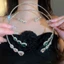 Bộ trang sức kim cương giả hình giọt nước màu bạc, Vòng cổ Choker & Bông tai thả có tông màu kim cương giả, Trang sức tuyên bố sang trọng cho đám cưới & triển vọng