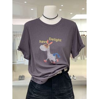 2026 Mới Cổ Tròn Thương Hiệu Mới cotton Lười Rời Hoạt Hình In Hình Áo Thun Nữ Tay Ngắn