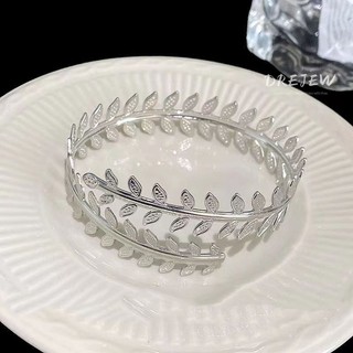 Vòng bắp tay nhánh lá màu vàng sang chảnh, phụ kiện đi biển nữ