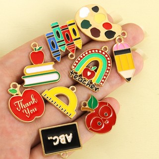 10 Chiếc Mùa Sau Trường Chủ Đề Ngày Của Nhà Giáo 21 Kiểu Quyến Rũ Hợp Kim Dầu Nhỏ Giọt, Vòng Cổ Dễ Thương Sáng Tạo Vòng Tay Móc Khóa Huy Hiệu Mặt Dây DIY - Quà Tặng Sang Trọng Cho Học Sinh & Giáo Viên