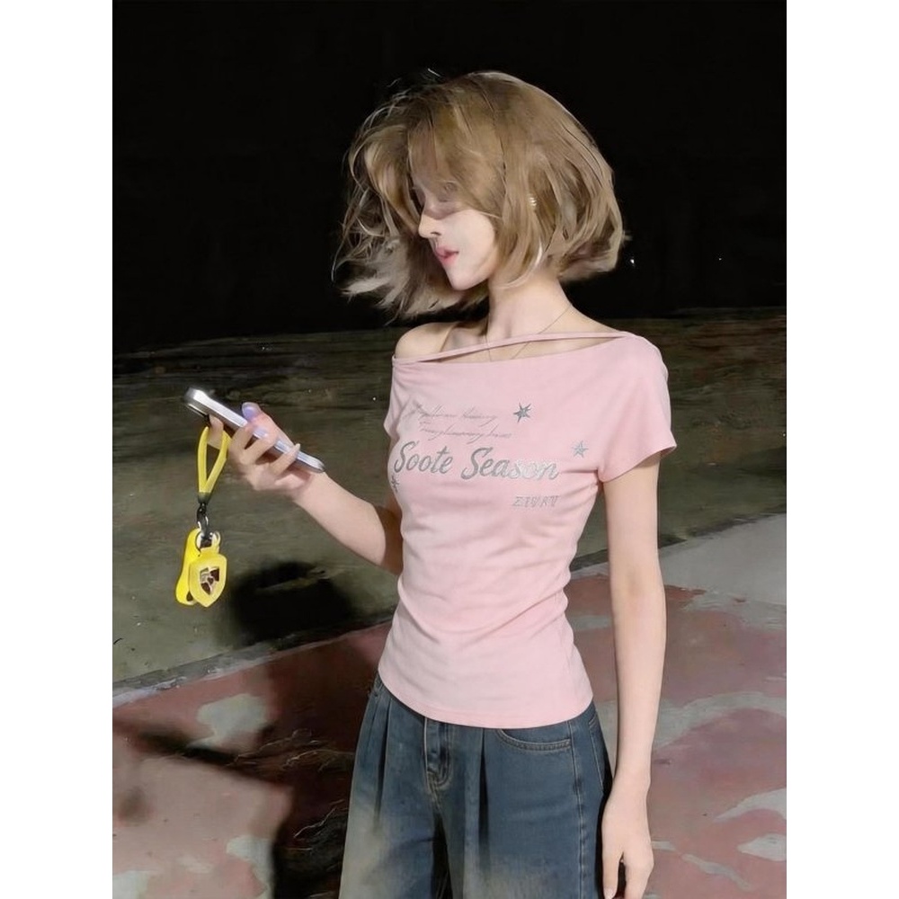 [BANKO] Phong Cách Hàn Quốc Nữ Mùa Hè Phong Cách Mới Slim-fit Slimer Look Pink Slanted Vai Ngắn-