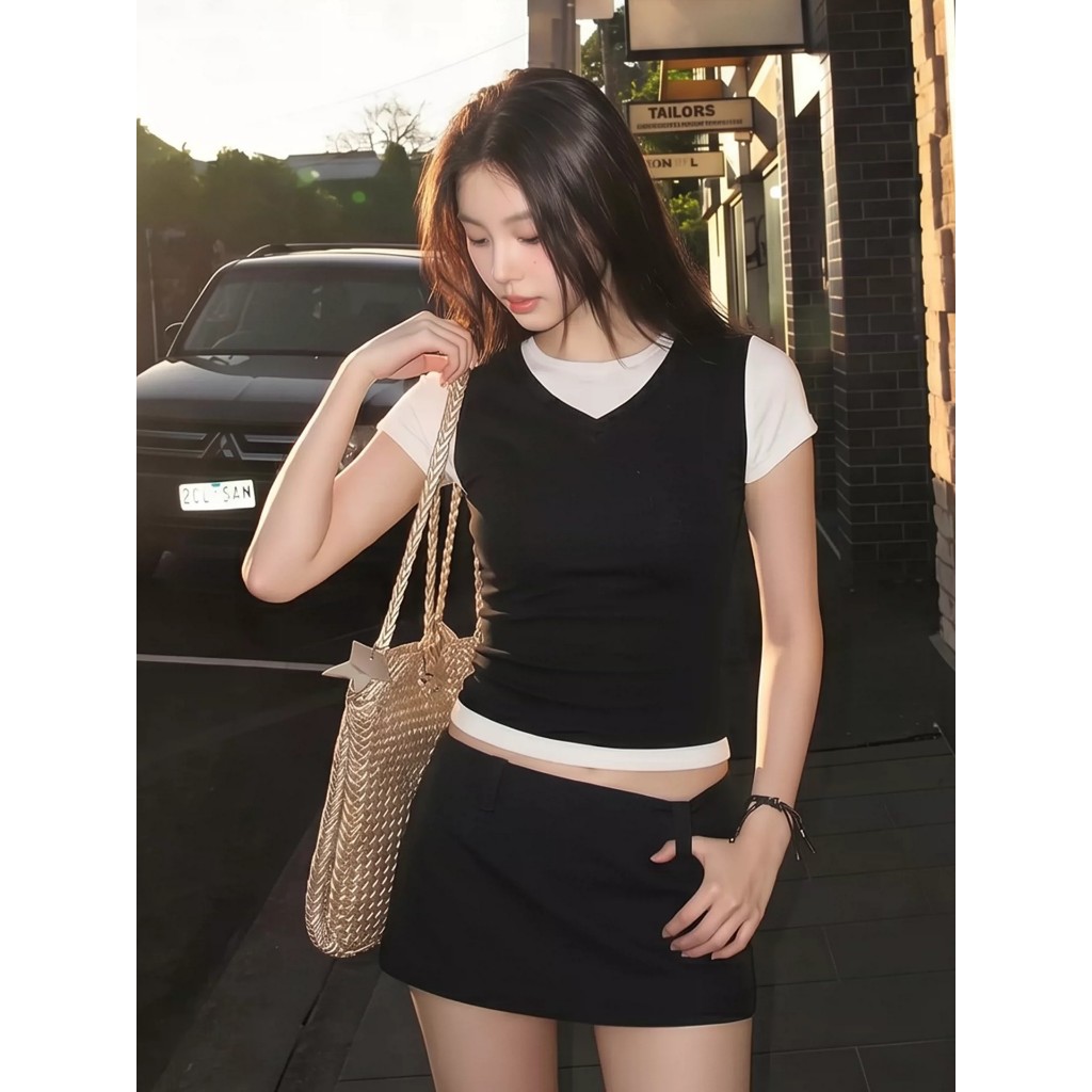 [BANKO] Phiên Bản Hàn Quốc Nữ Mùa Hè Phong Cách Mới Slim-fit Ôm Hơn Nhìn Giả Hai Mảnh Đen Trắng Áo Thun Ngắn Tay