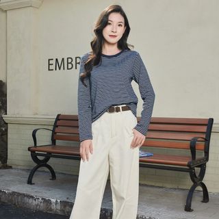 Áo dài tay trong mơ sọc hải quân — Ấm cúng, sang trọng và phong cách vô tận! Hoàn hảo cho Layering hoặc Solo Glam