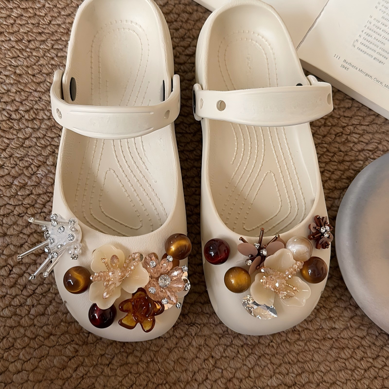 Phụ Nữ Bé Gái Tắc Sandal Giày DIY Quyến Rũ Phong Cách Thời Trang Hoa Nâu Mặt Dây Chuyền Nút Lỗ Giày Trang Trí Bộ Phụ Kiện Quà Tặng