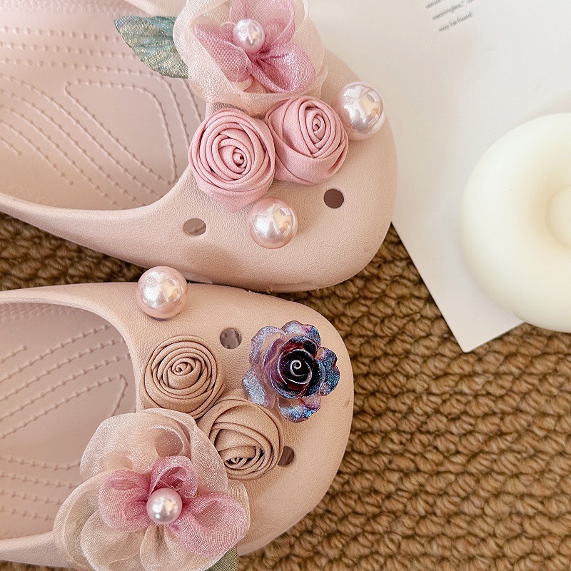 Phụ Nữ Bé Gái Tắc Sandal Giày DIY Quyến Rũ Phong Cách Thời Trang Hoa Hồng Mặt Dây Chuyền Nút Lỗ Giày Trang Trí Bộ Phụ Kiện Quà Tặng