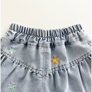 MuyoNowo Bé Gái Nhẹ Rửa Denim Ruffle Quần Short Hoa Nhỏ Thêu Eo Co Giãn Trẻ Em Mùa Hè Skort