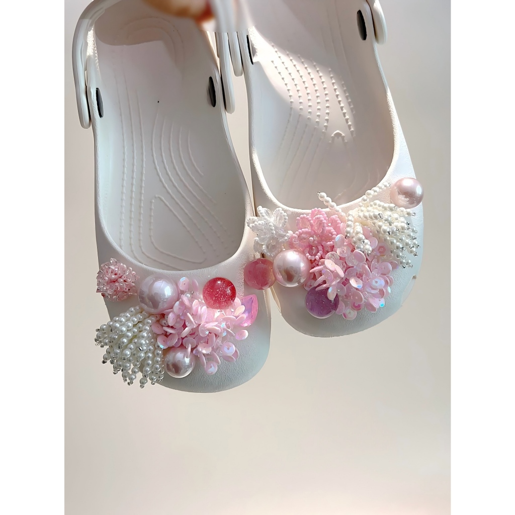 Phụ Nữ Bé Gái Tắc Sandal Giày DIY Quyến Rũ Phong Cách Cổ Tích Hoa Hồng Mặt Dây Chuyền Nút Lỗ Giày Trang Trí Bộ Phụ Kiện Quà Tặng
