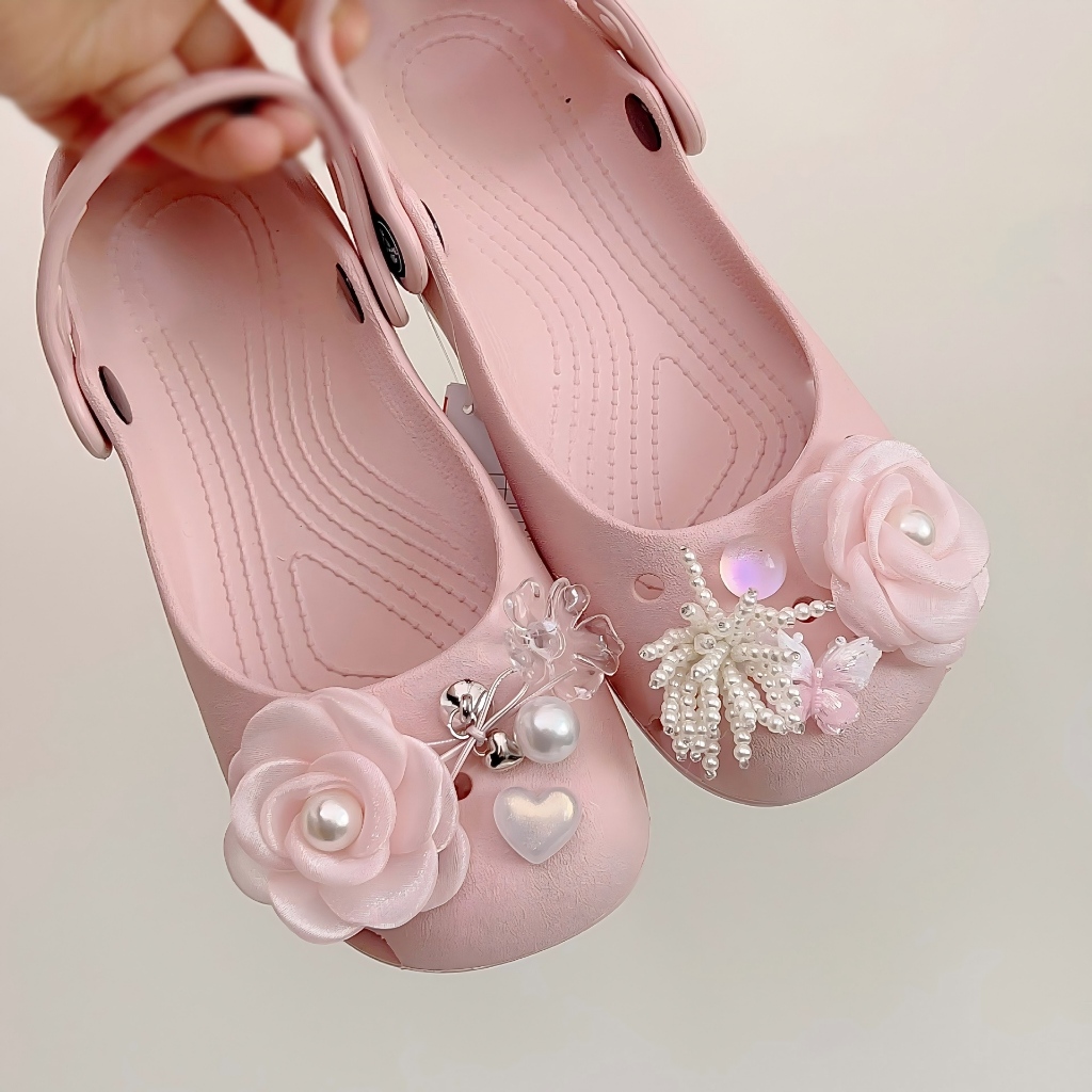 Phụ Nữ Bé Gái Tắc Sandal Giày DIY Quyến Rũ Phong Cách Công Chúa Hoa Hồng Mặt Dây Chuyền Nút Lỗ Giày Trang Trí Bộ Phụ Kiện Quà Tặng