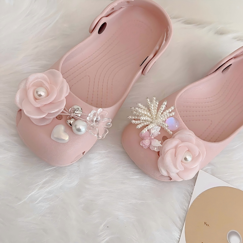 Phụ Nữ Bé Gái Tắc Sandal Giày DIY Quyến Rũ Phong Cách Công Chúa Hoa Hồng Mặt Dây Chuyền Nút Lỗ Giày Trang Trí Bộ Phụ Kiện Quà Tặng