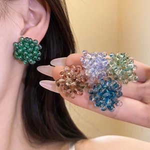 Bông tai hình quả bóng hoa đính cườm trong suốt nhiều màu, Bông tai tuyên bố cụm hạt thủy tinh thủ công, Trang sức tươi mát mùa hè Boho dành cho nữ